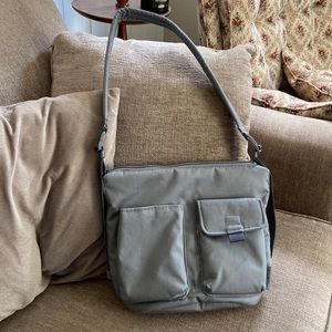 Utility Bucket Crossbody Vera Bradley